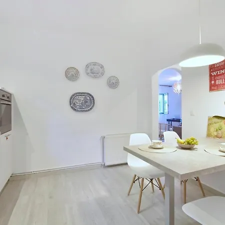 Jerry Afro בית כפרי